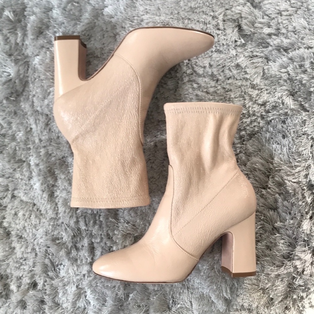 🆕 Stuart Weitzman Booties